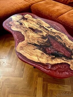 Olivový konferenčný stôl