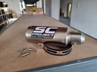 Nový výfuk na motosku SC Project
