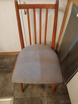 jedálenské stoličky