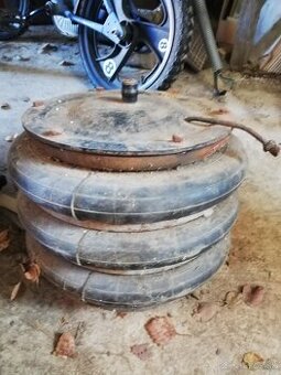 Predám vankúš perovania na autobus alebo liaz