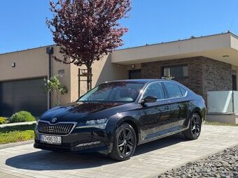Škoda Superb 2.0 TSI 140kW 2022 Joy DSG záruka DPH