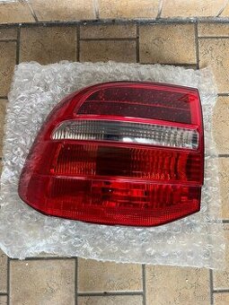 Ľavé zadne svetlo Porsche Cayenne 2008 7L5 945 207