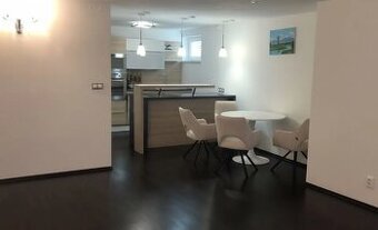 Elegantný byt v srdci Starého Mesta, 150 m² Bratislava