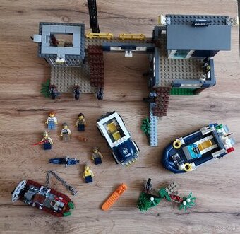 Lego City 60069 Stanica špeciálnej polície
