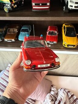 Minichamps VW 1600 L Variant 1972 Feuerwehr Solingen