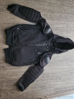 Nepremokavá moto bunda s chráničmi, velk. M