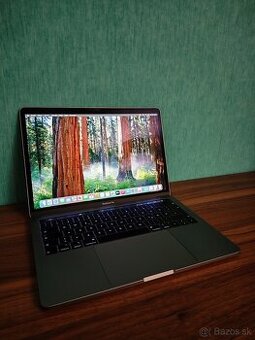 MacBook Pro 13.3 2020 | i5 • 8GB • 256GB SSD