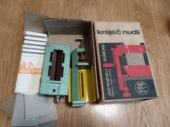 Retro krájač na rezance