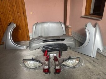 Mercedes-Benz Viano – náhradné diely, 300 €
