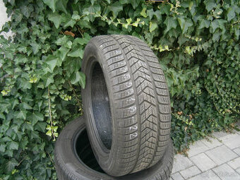 Predám 4x zimné pneu Pirelli 235/55 R18 104HXL