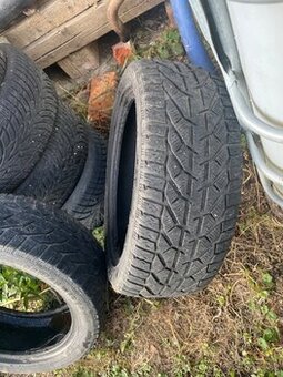Zimné 225/45 R17