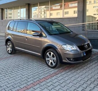 Volkswagen Touran Cross 1.9 TDI 77kw Bez DPF r.v 2011 189tis