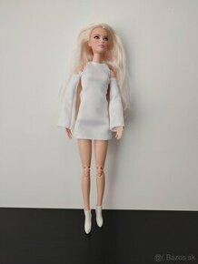 Barbie Signature Looks Doll - 1