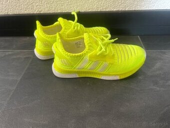 uplne nove botasky ADIDAS