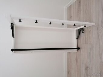 Vešiak Ikea Hemnes biely