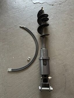 Hydraulický zemný vrták