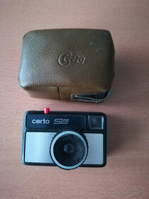 fotoaparat CERTO
