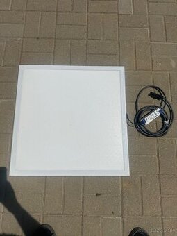 Na predaj: LED panel 620×620 mm, 36 W (s napájacím zdrojom)