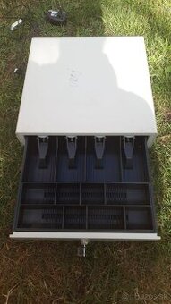 pokladnična zásuvka cena 30€