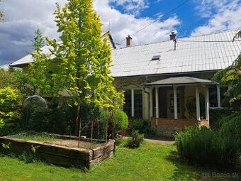 Rodinný dom s garážou a pekným pozemkom, Vrútky