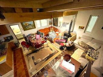 Chata hlboko v lese: el., voda, internet, satelit, fotovolti