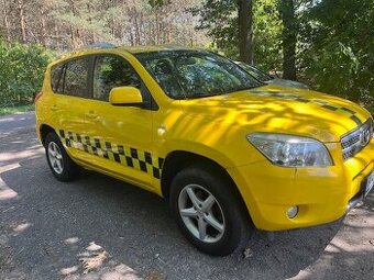 Toyota Rav4, 2,2 D 4x4 - najeto pouze 112 000 Km - DPH