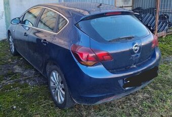 Opel astra J - nepojazdné