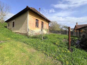 PREDAJ dom s pozemkom 749 m² v obci Malé HOSTE