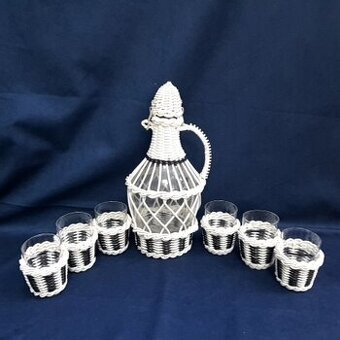 Opletaná fľaša,Ješted poháriky