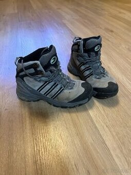 Trekingové topánky Adidas, veľkosť 36 (23,2 cm)