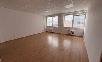 Reality Kolesár prenajíma priestor 42m2 Mlynská centrum
