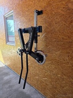 Upažovanie v stoji výškovo nastaviteľné