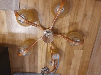 Predám retro luster a koberec 240x330