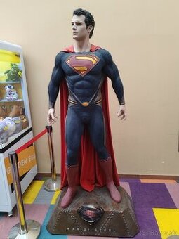 Superman socha Marvel