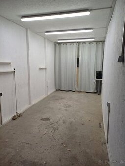 Prenájom garáž Dudvážska ulica Bratislava - Vrakuňa