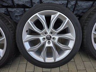 5x100 R18 Škoda Crater 215/45 R18 Letne