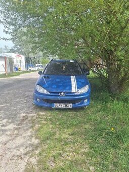 Peugeot 206 SW 2.0 HDI – na náhradné diely