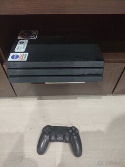 Predám PS4 PRO 1TB