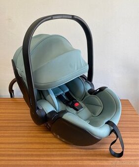 Polohovateľná autosedačka Britax-Römer Baby-Safe 5Z2