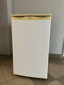 Chladnička s mrazničkou WHIRPOOL A+