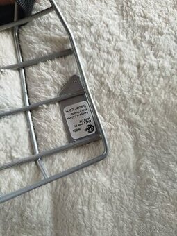 Mriežka na hokejovú prilbu