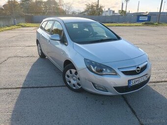 Opel Astra J Sport Tourer 1.7 CDTI 92kW