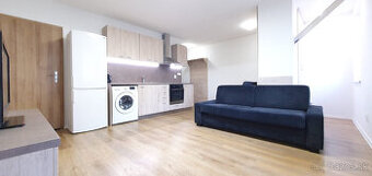 Prenájom 1 izbového bytu s parkovacím státím v centre BB