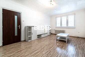 Prízemný 2 izbový byt po čiastočnej rekonštrukcii v centre