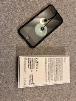 Apple iPhone SE 2020