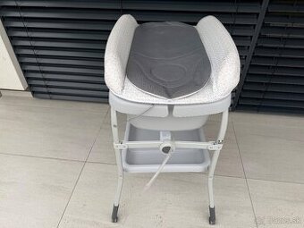 CHICCO Stolík prebaľovací s vaničkou Cuddle & Bubble