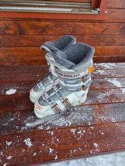 Dámske lyžiarky Dalbello veľkosť 25