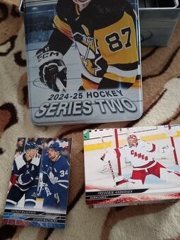 Predám hokejové karty base set