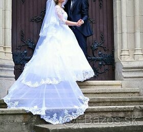 Princeznovské svadobné šaty s korzetom na viazanie - 1