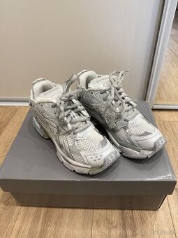 Balenciaga Runner